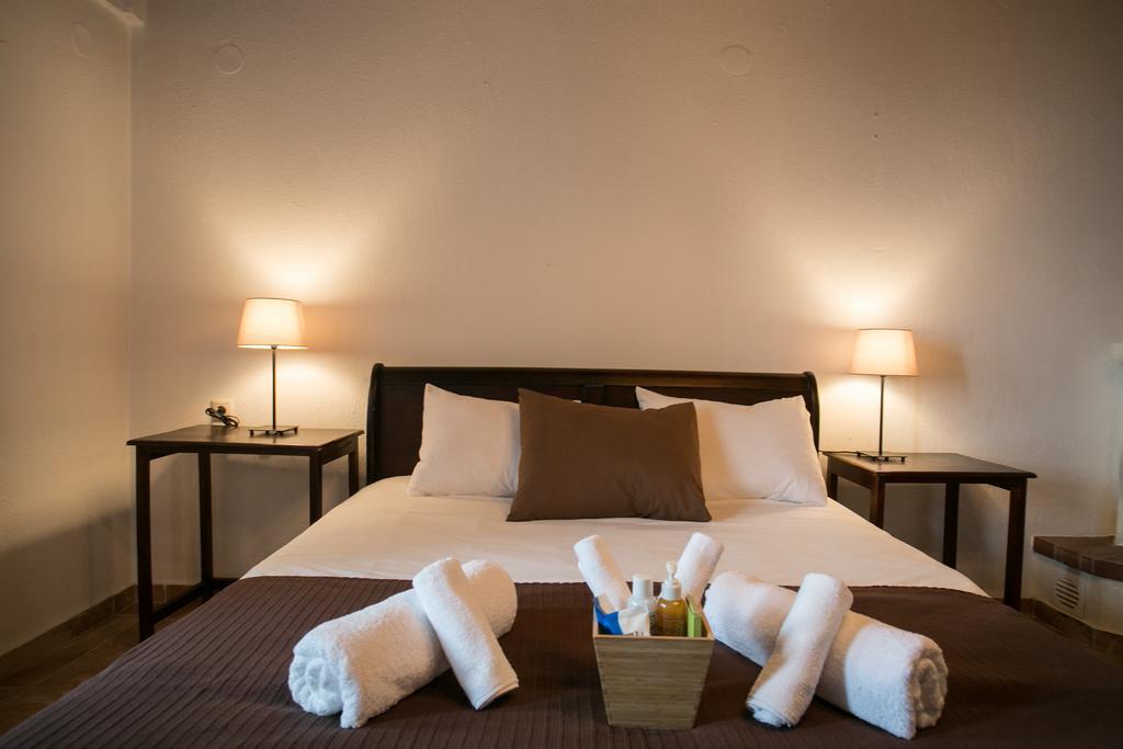 Enastron Guesthouse Palaios Panteleimonas Kamer foto