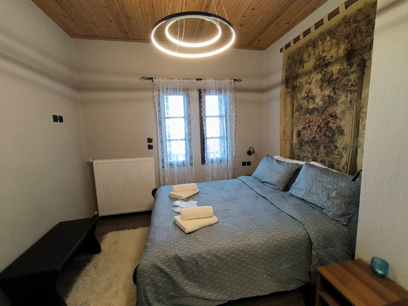 Enastron Guesthouse Palaios Panteleimonas Buitenkant foto